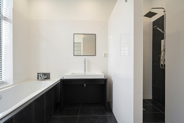 Medium property photo - Beeklaan 347A, 2562 AX The Hague